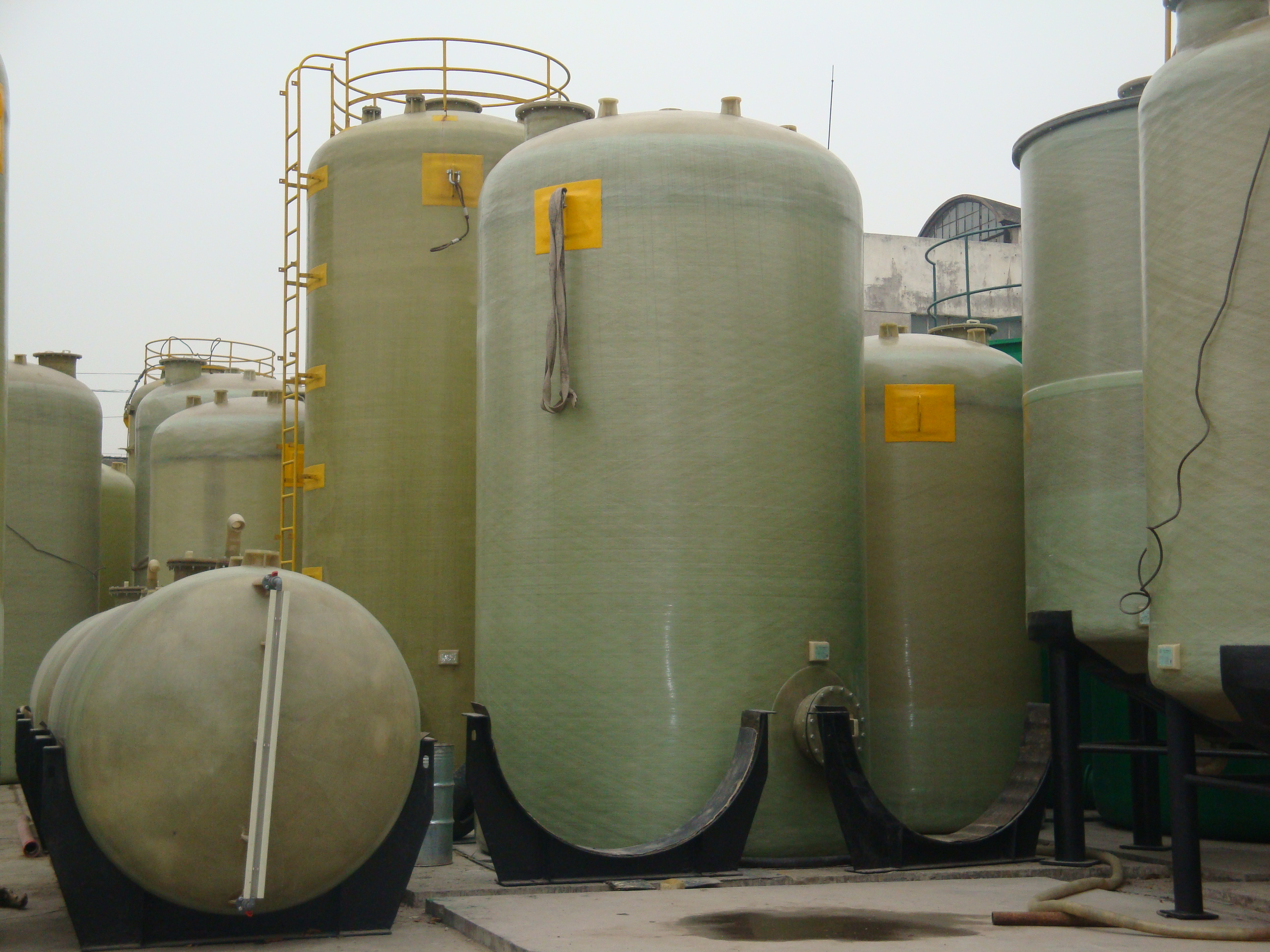 玻璃鋼鹽酸儲(chǔ)罐